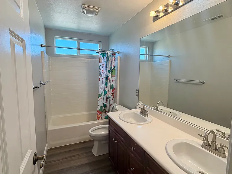 37121 Edgemont Dr — Photo 54