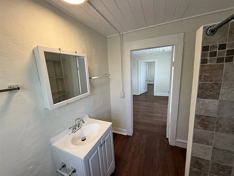 533 Plymouth Rd #4 — Photo 11