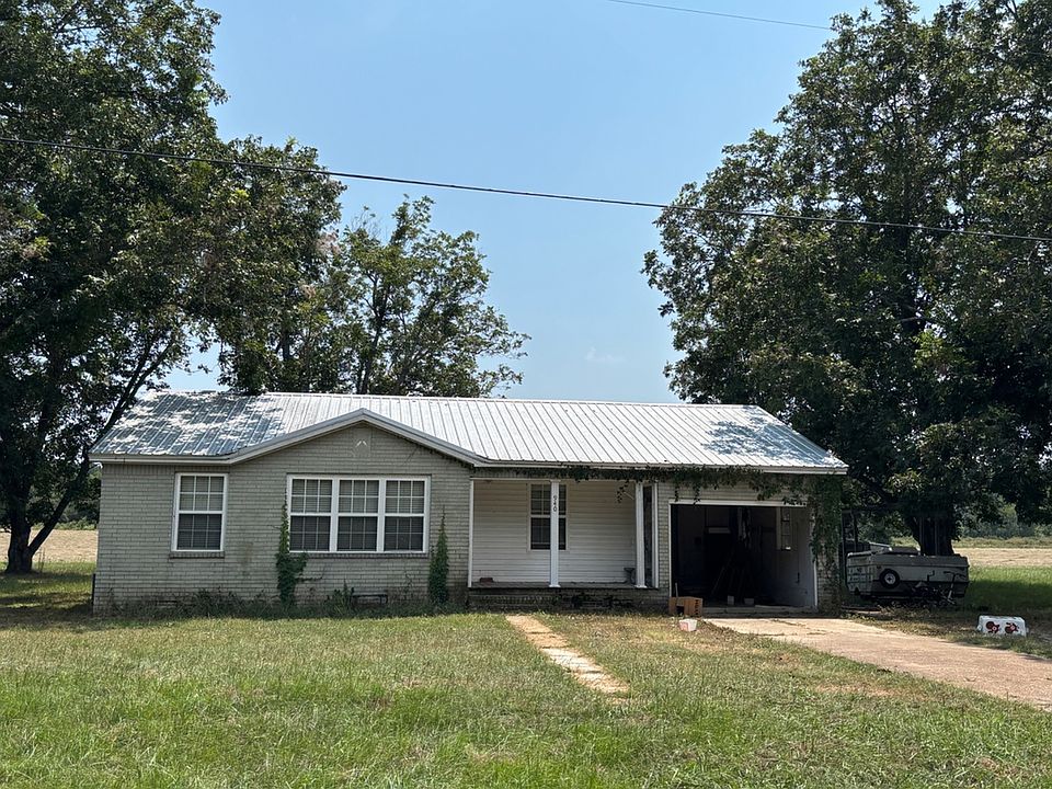 1st image of 940 Velvet Ridge Rd