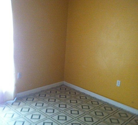 5th image of 605 Holiday Dr