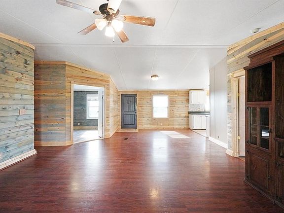 2nd image of 101 Bluff Heights Dr