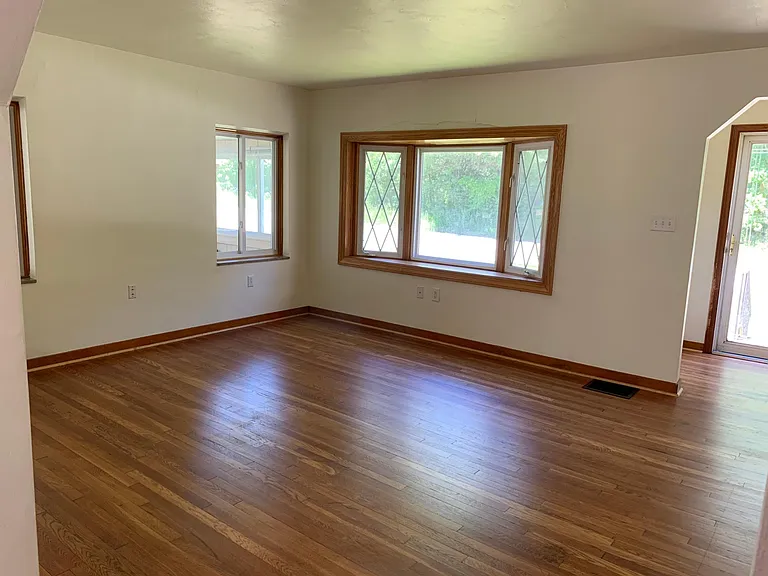 138 Denny Rd — Photo 7