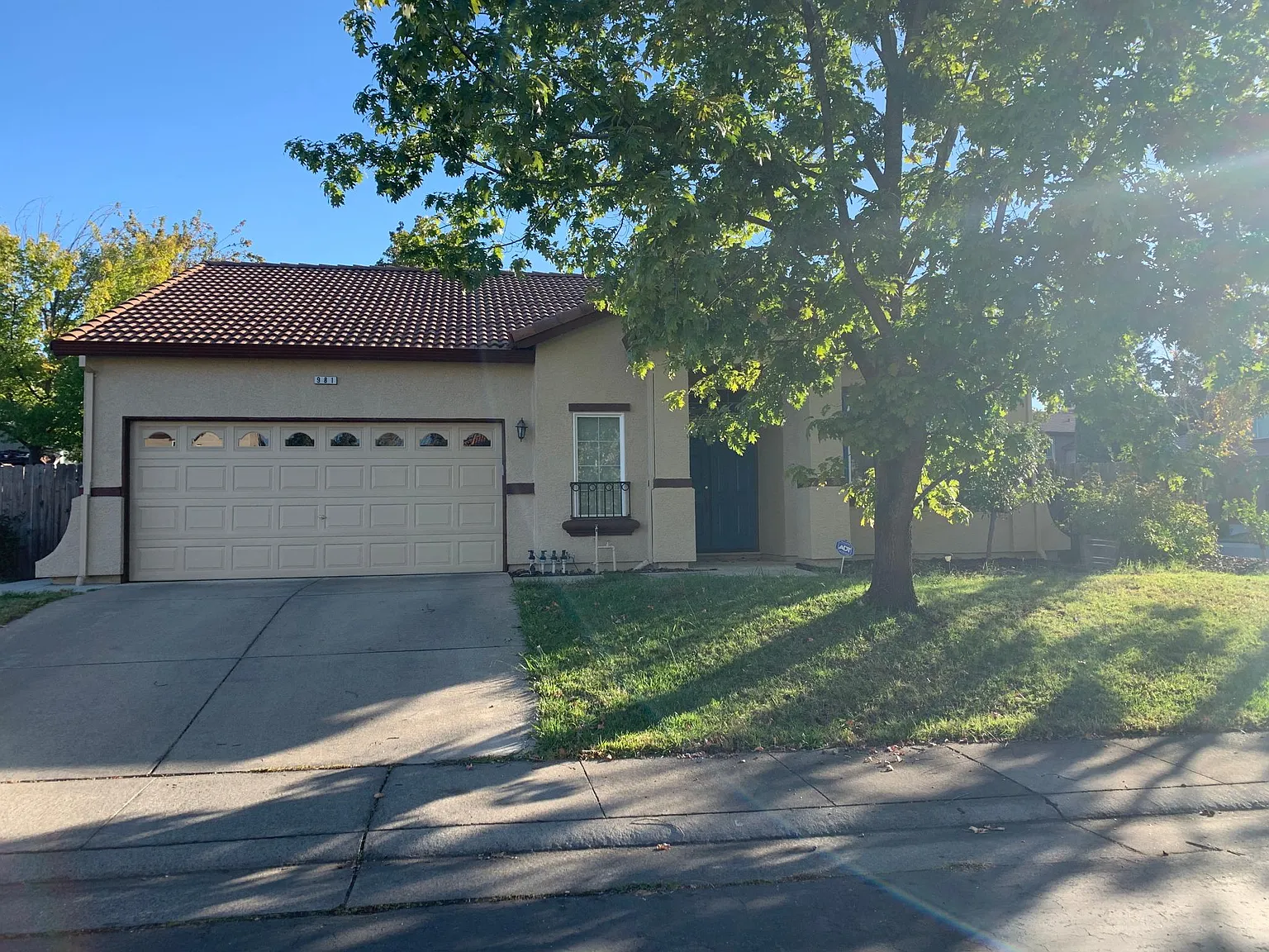3 bed, 1733 sqft, $3,000 — Photo 1