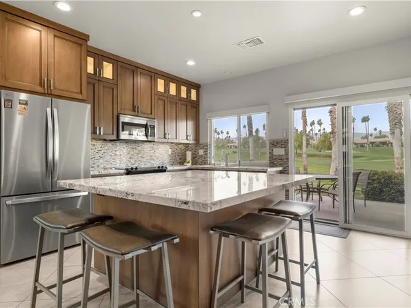 38727 Lobelia Cir, Palm Desert, CA 92211