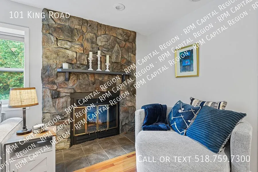 3 Bedroom 2 Bathroom home with spacious green space. — Photo 2