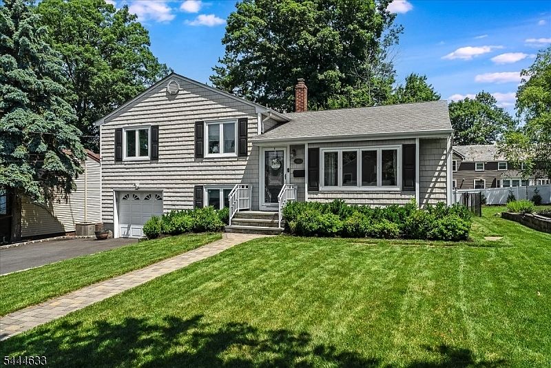 1st image of 48 Woodland Ave
