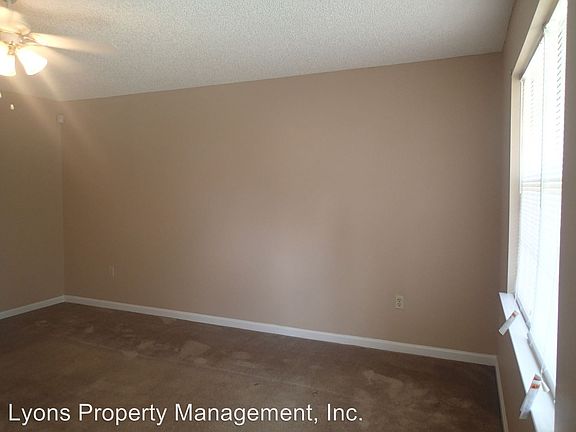 5th image of 2128 Houston Ave APT A