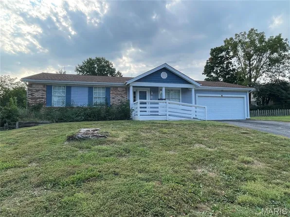 6 Grantley Ct, Saint Peters, MO 63376