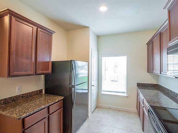 2nd image of 15218 Crescent Brookfield Dr