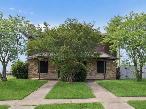 1401 Brook Meadow Cir, Lancaster, TX 75134