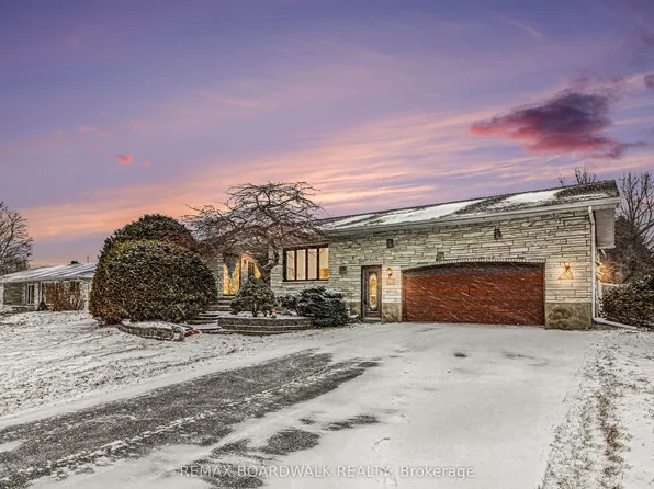 687 Duhamel St, Casselman, ON K0A 1M0