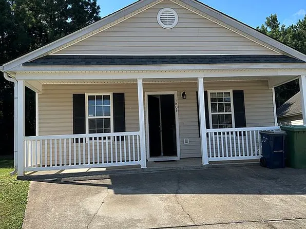 1604 Hallmark Hills Dr, Griffin, GA 30223