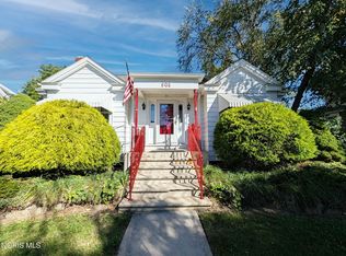 908 Cory St, Fostoria, OH 44830