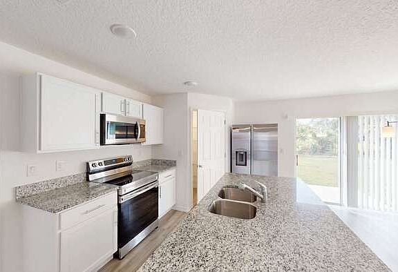 3rd image of 26 Biscayne Dr