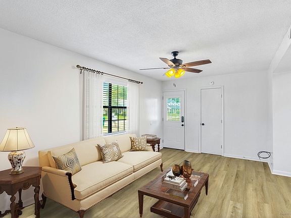 2nd image of 66 Dogwood Ln