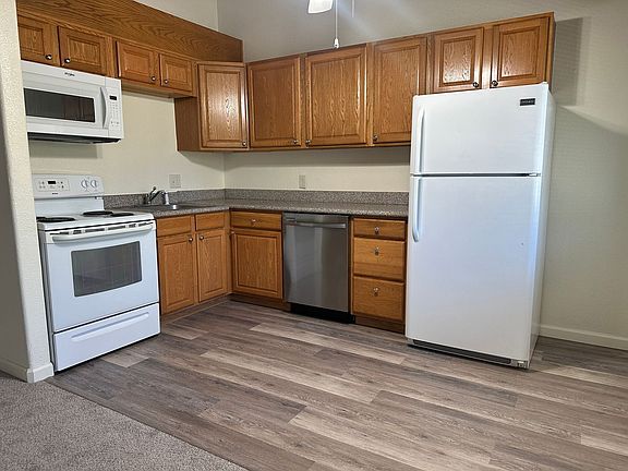 3rd image of 22771 Twain Harte Dr APT 2