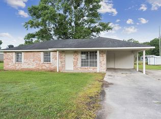8381 Oak St, Sorrento, LA 70778