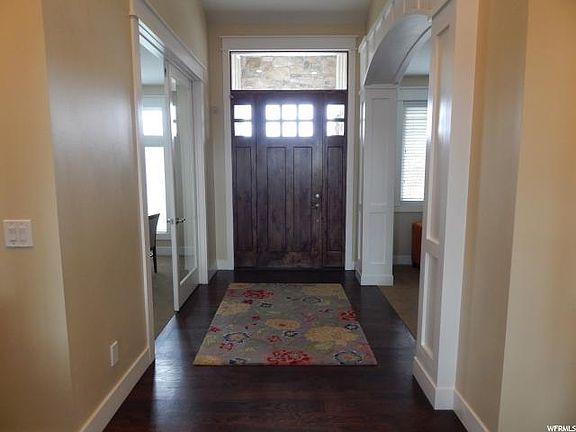3rd image of 1017 W Louise Meadow Dr