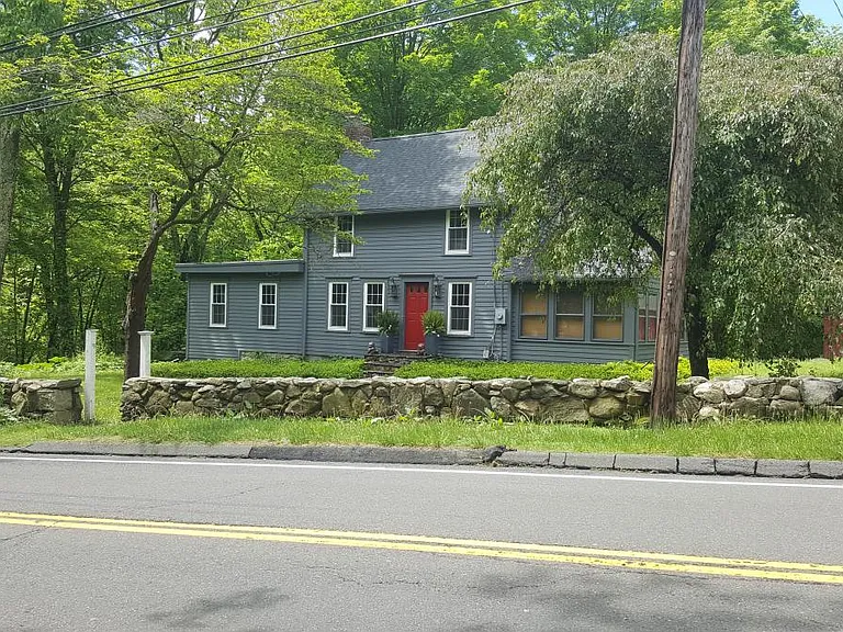 101 Georgetown Rd — Photo 1
