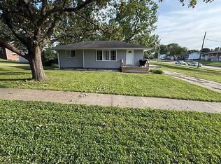 907 W Salem Ave, Indianola, IA 50125