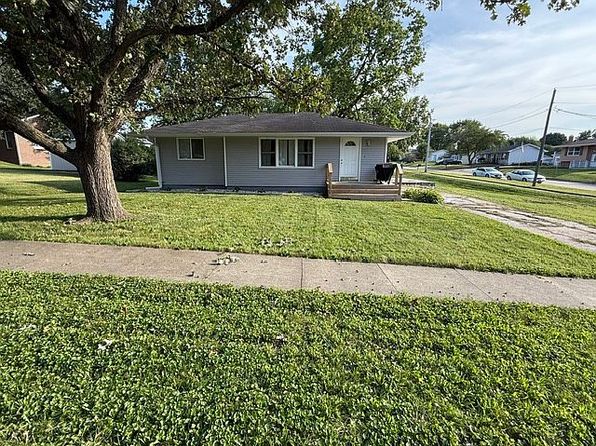 907 W Salem Ave