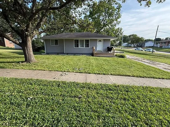 907 W Salem Ave, Indianola, IA 50125