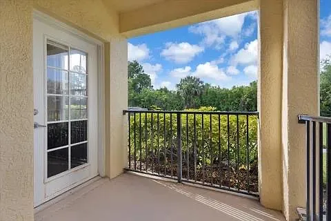 120 SW Peacock Blvd #101 — Photo 25