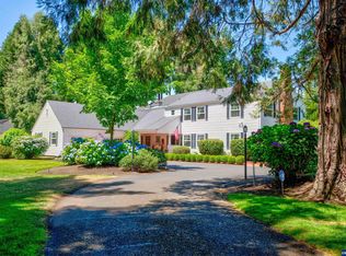 39091 McKenzie Hwy, Springfield, OR 97478