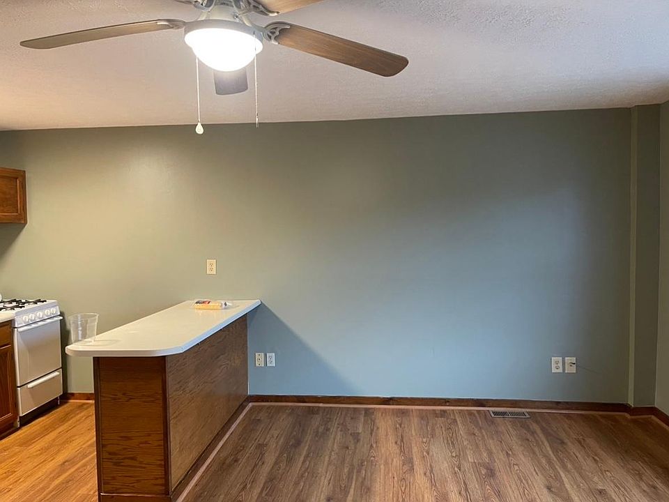 2nd image of 1500 N Grand Ave #1