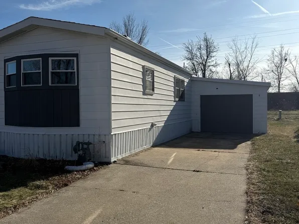 610 Tanglewood Rd, Matteson, IL 60443