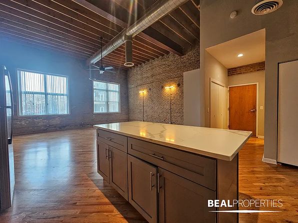 2320 N Damen Ave SUITE 2A