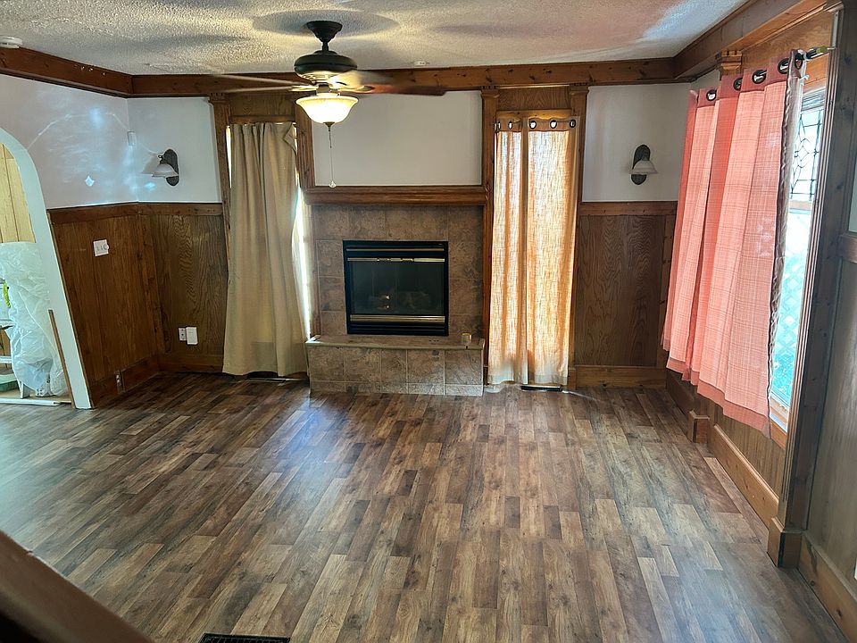 1st image of 1112 W 41st St