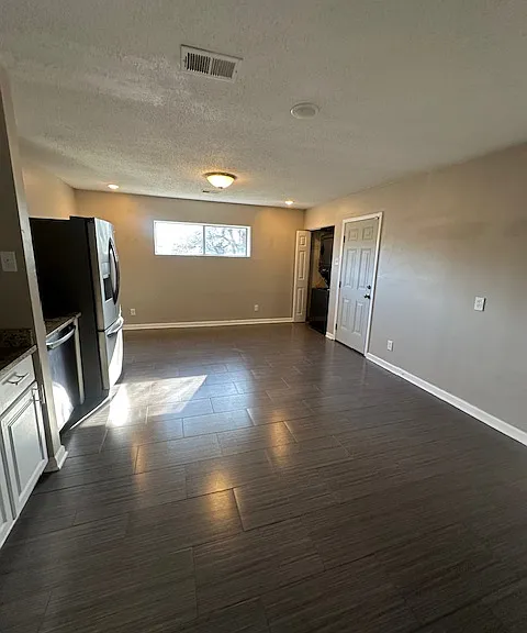 5089 Hampshire Ave — Photo 8