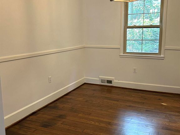 3rd image of 600 University Rdg APT 26