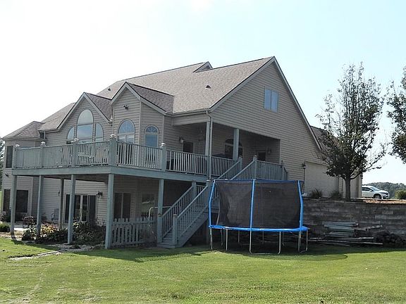 4th image of 1322 Deer Creek Dr