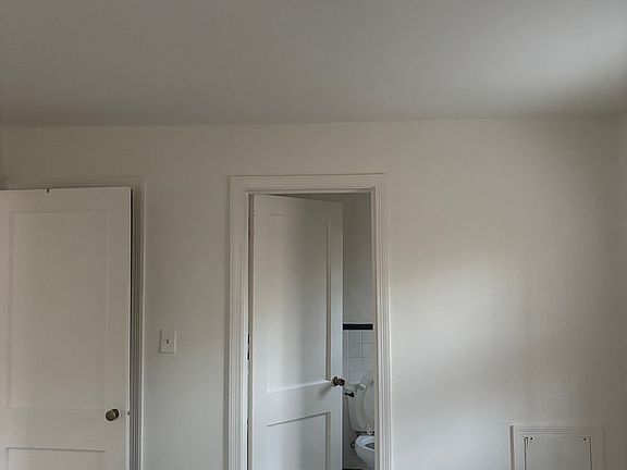 4th image of 8310 Roanoke Ave #6