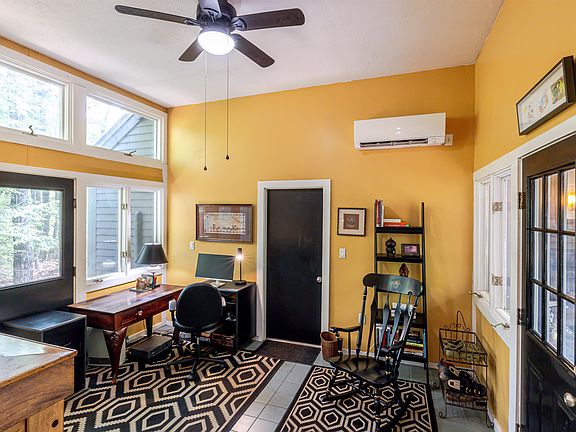 4th image of 13 Pond Place Lane