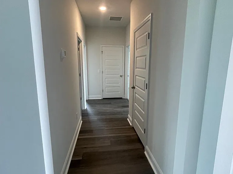 559 Logging Hill Dr — Photo 6