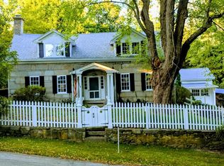 32 Tanyard Rd, Dudley, MA 01571