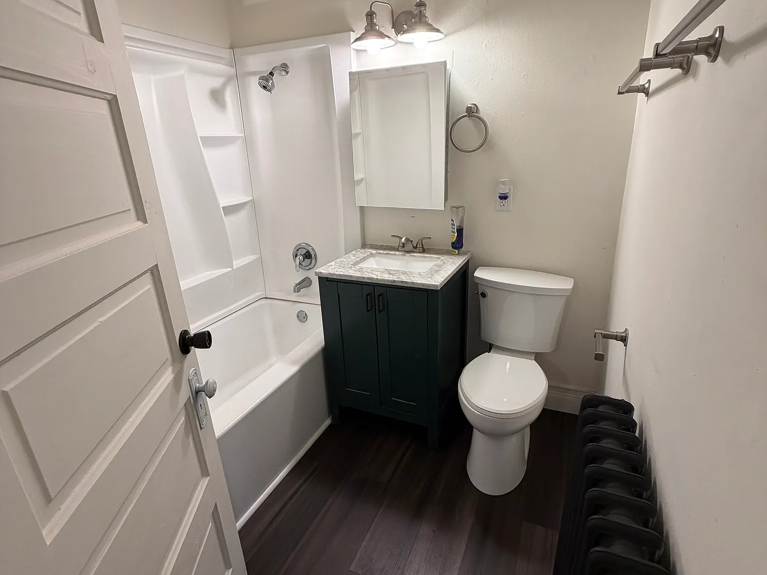 2 bed, $1,525 — Photo 4