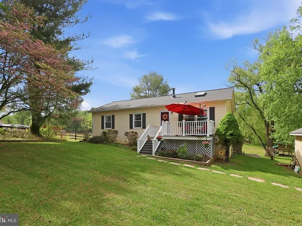 18583 Springs Rd, Jeffersonton, VA 22724