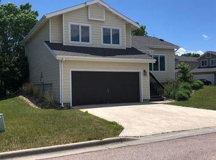 1201 Range View Cir, Rapid City, SD 57701