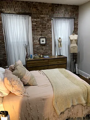 Rented by Winick Realty Group LLC | media 19