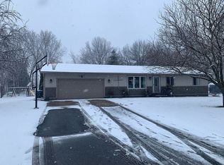 1912 Parkview Rd NE, Alexandria, MN 56308