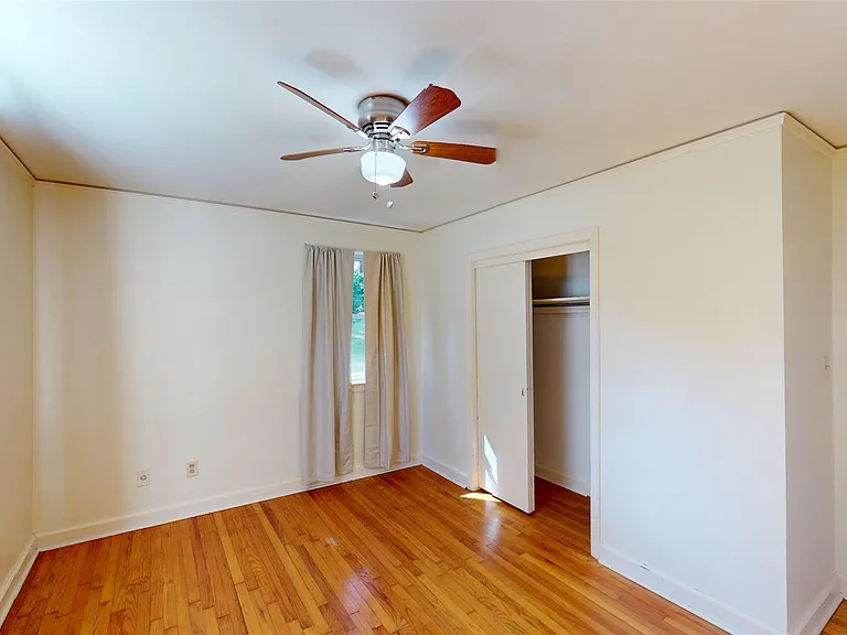 67 Holliday Dr — Photo 12