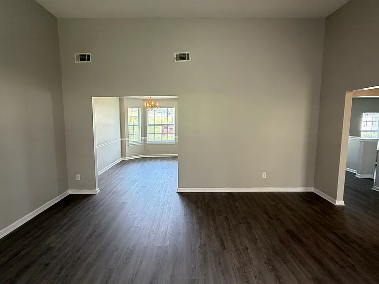 10744 Misty Meadows Ct — Photo 6