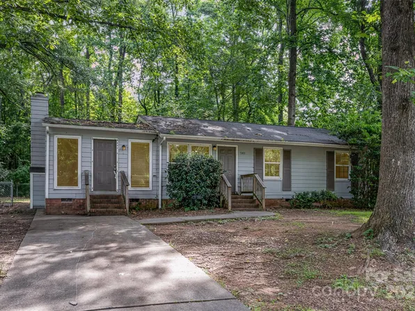 5143 Delivau Dr, Charlotte, NC 28215