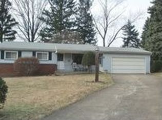 122 Joan Cir, Campbell, OH