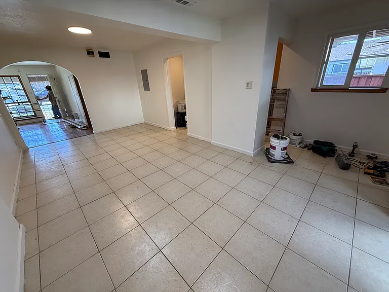 13214 Aurora Dr — Photo 4