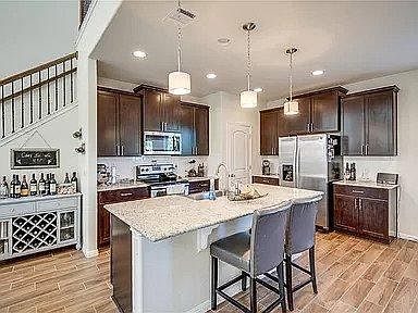 5th image of 3240 E Whitestone Blvd Unit 10